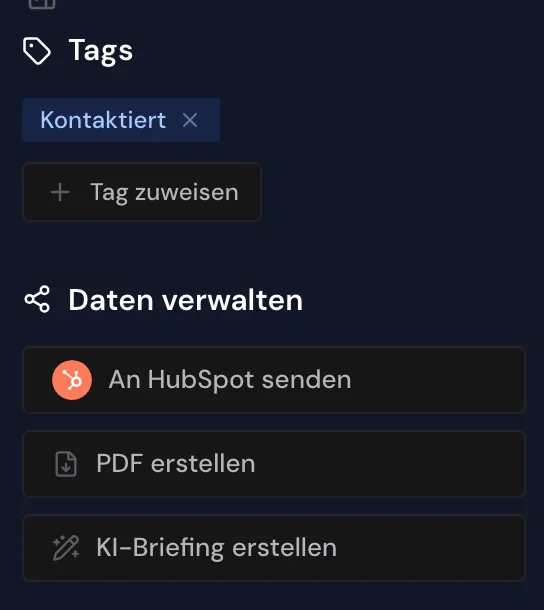 Die Seitenleiste mit den Bereichen Tags und Daten verwalten und den Schaltflächen An HubSpot senden, PDF erstellen und KI-Briefing erstellen