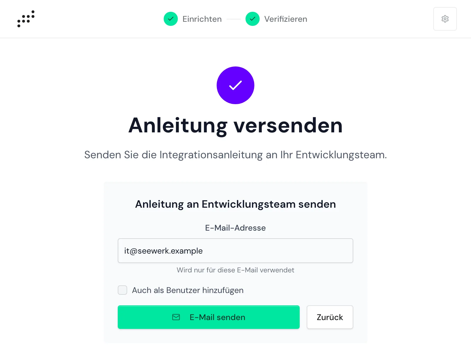 Das Formular Anleitung versenden mit dem Feld E-Mail-Adresse und der Option Auch als Benutzer hinzufügen